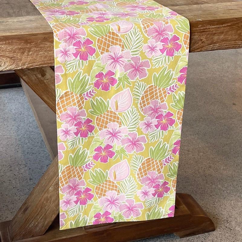 Pineapple Hibiscus Cotton Table Runner