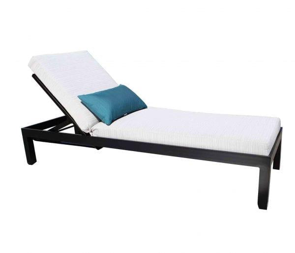 Apex Outdoor Chaise Lounge