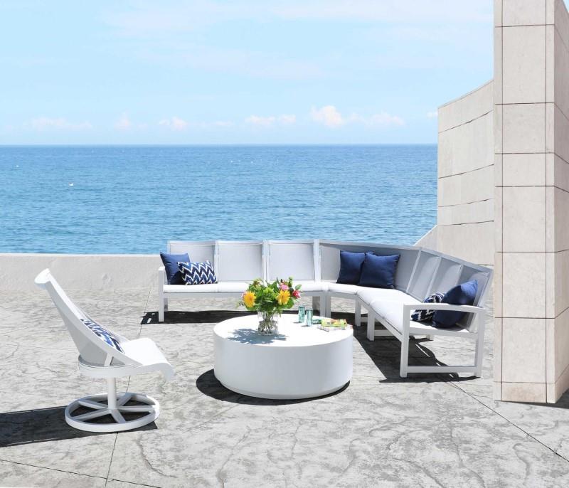 Millcroft Outdoor Slipper Chair