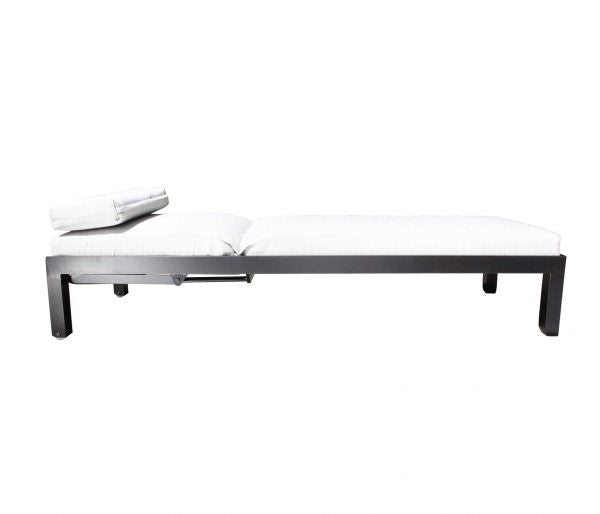 Apex Outdoor Lounger