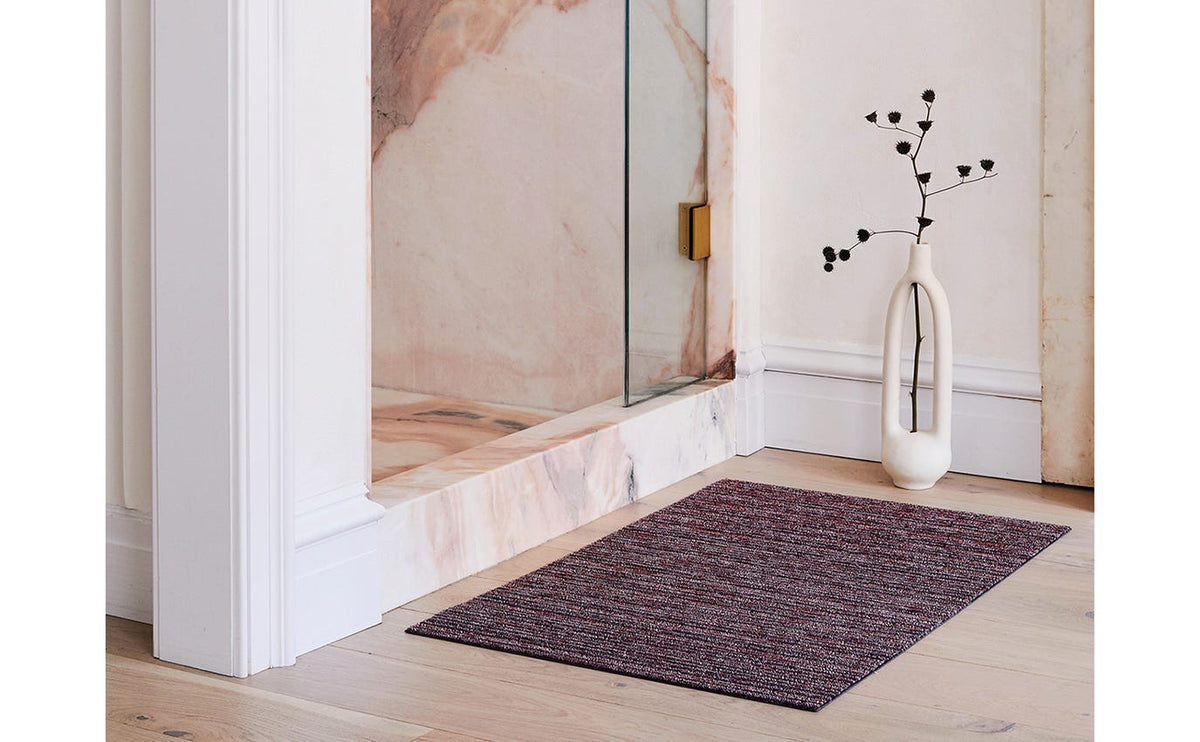 Chilewich Skinny Stripe Shag Mat, Shadow