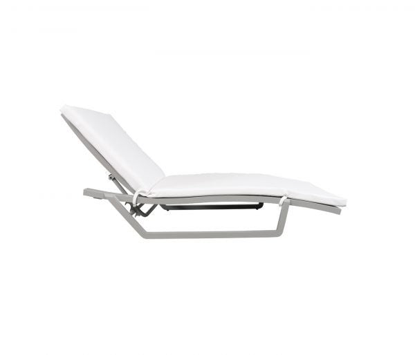 Nevis Outdoor Lounge Chair