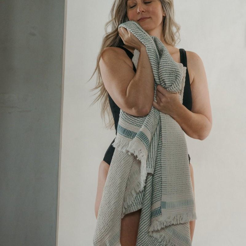 Pokoloko Richmond Road Waffle Towel - Glacial Green