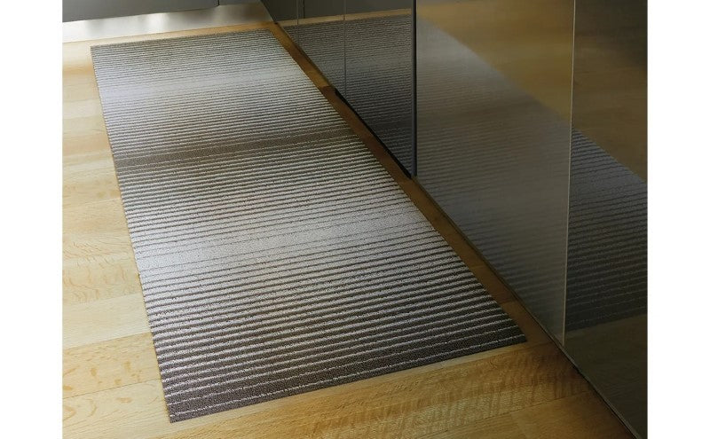 Chilewich Domino Shag Floor Mat, Black/White