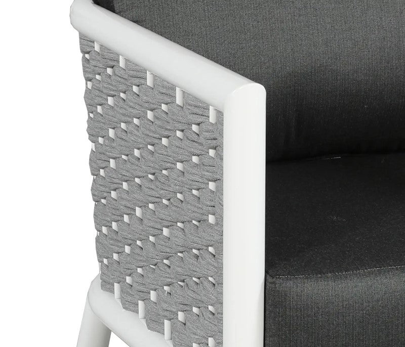 Harlow Outdoor Corner