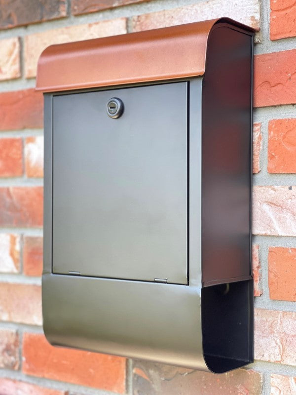 Dominion Iron Mailbox Black &amp; Copper, W/lock &amp; Holder