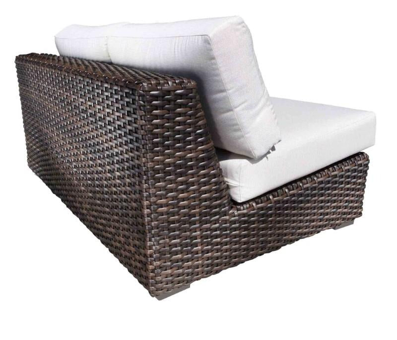 Louvre Outdoor Right Module