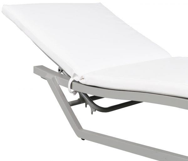 Nevis Outdoor Lounge Chair