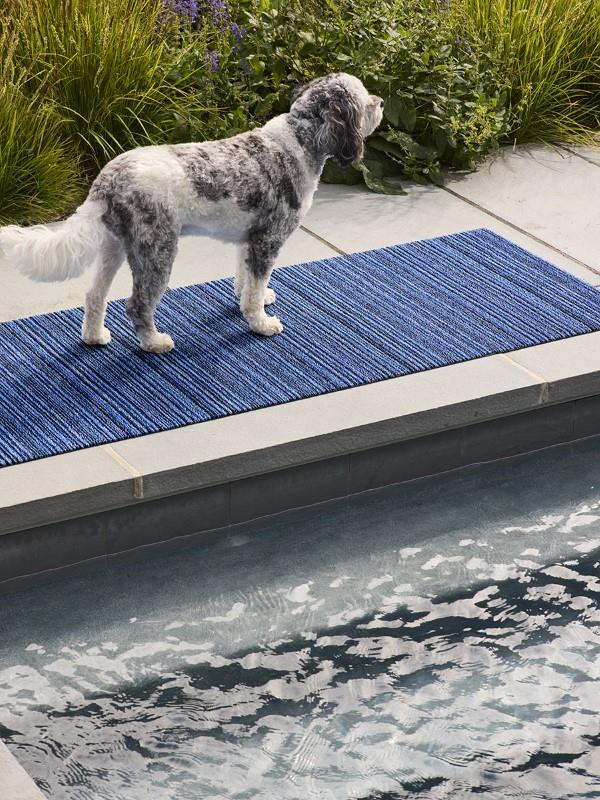 Chilewich Indoor/Outdoor Skinny Stripe Shag Mat, Ocean
