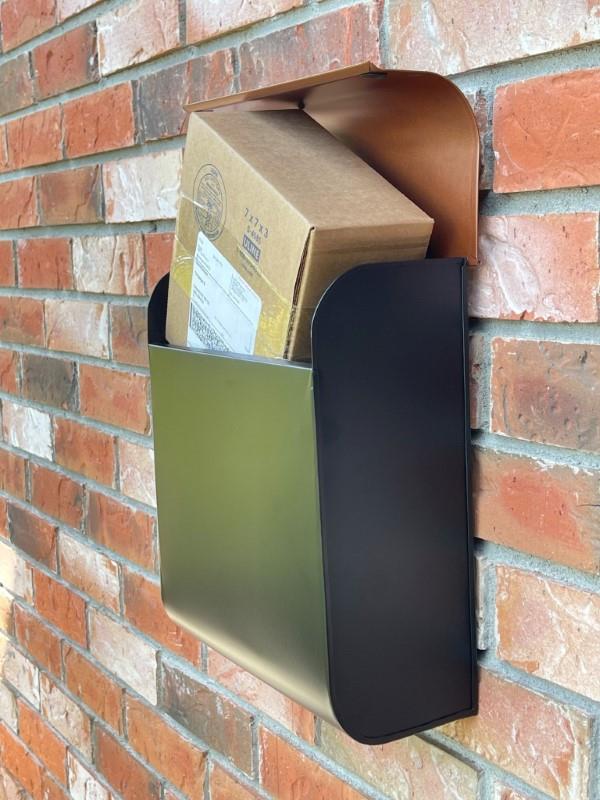 Dominion Iron Black/Copper Mailbox