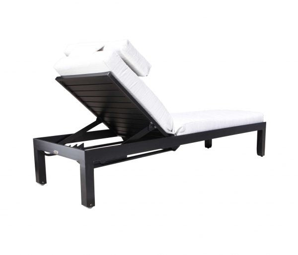 Apex Outdoor Lounger