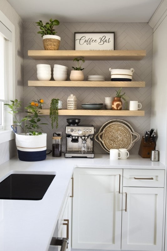 Round White &amp; Navy Basket