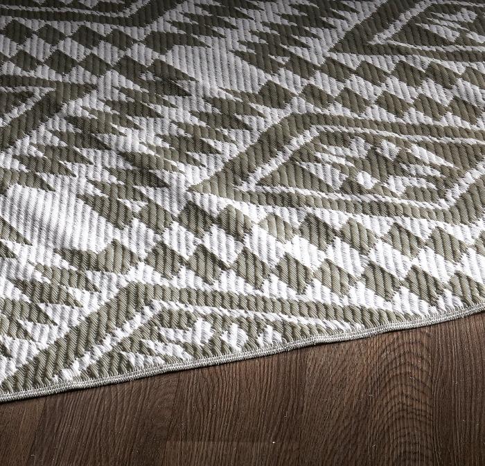 Diamond With Red Outdoor Mat