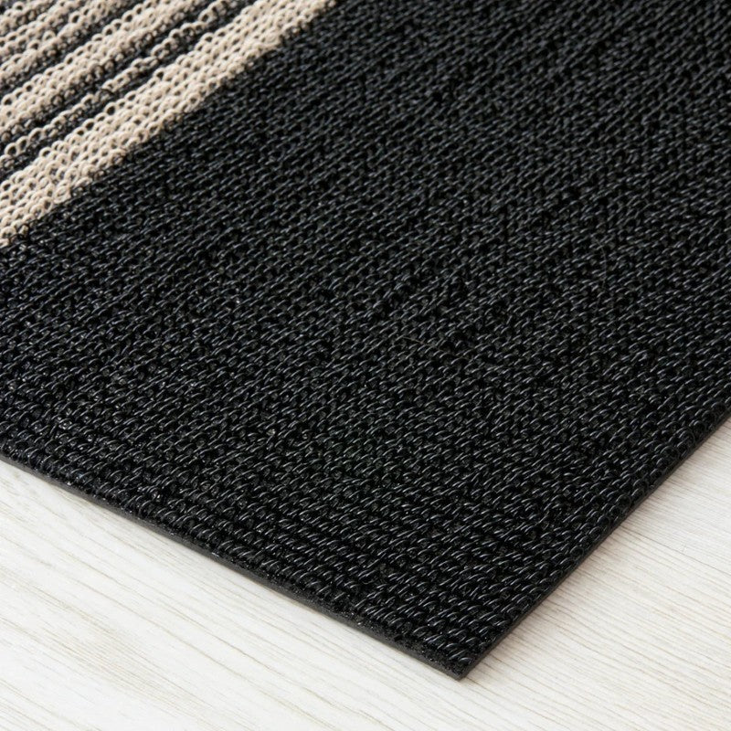 Chilewich Relay Stripe Shag Mat, Coal