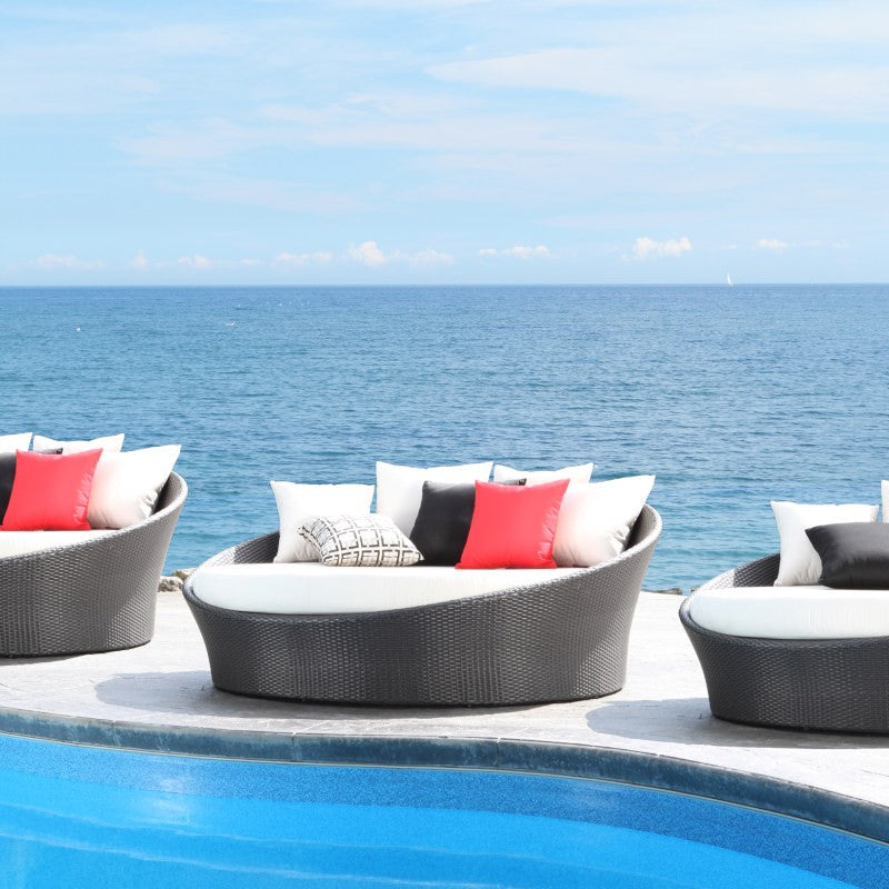Chorus Outdoor Round Daybed