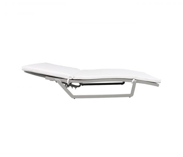 Nevis Outdoor Lounge Chair