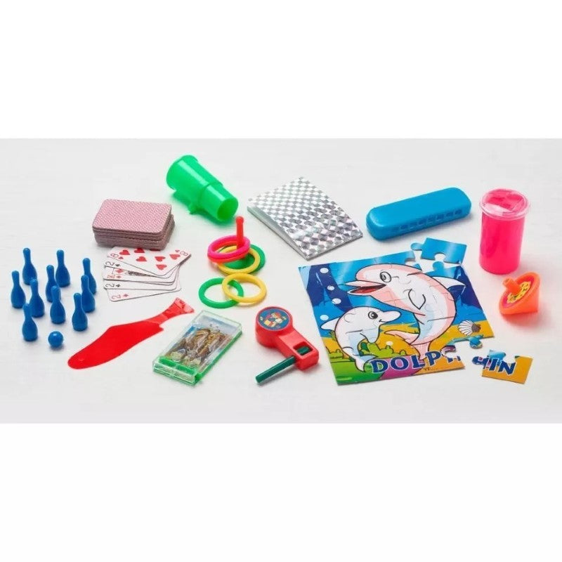 Green Forest Christmas Crackers, Set of 10