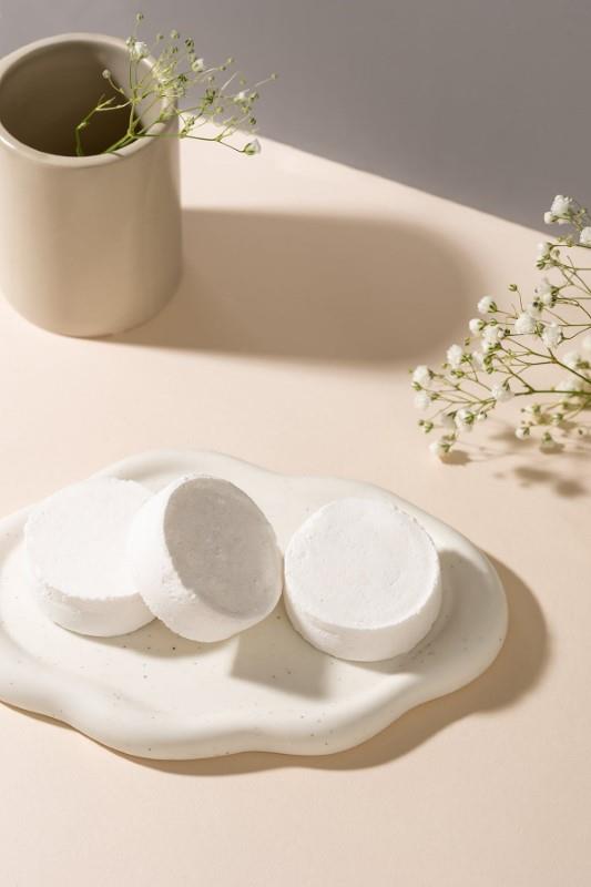 Coco &amp; Moi Green Tea Infusion Shower Steamers