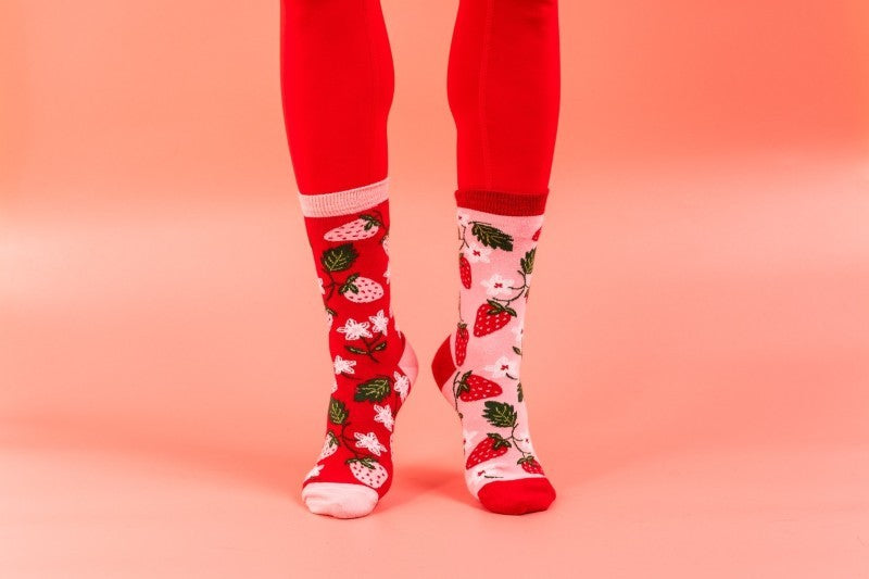 Strawberry Socks - Sm