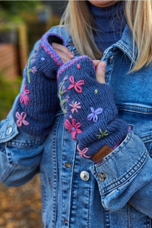 Hampton Court Embroidered Flowers Fingerless Gloves