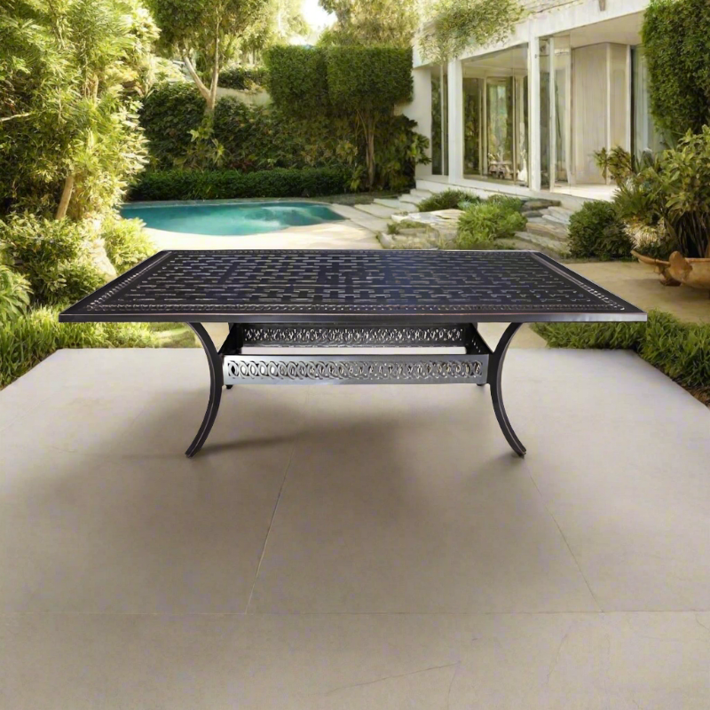 Pure Outdoor Rectangular Dining Table