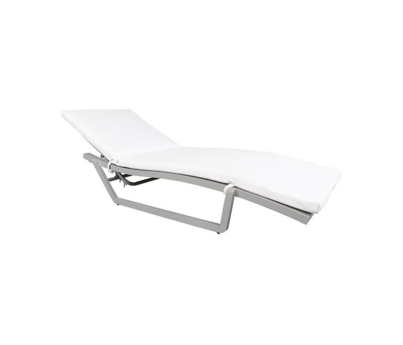 Nevis Outdoor Lounge Chair
