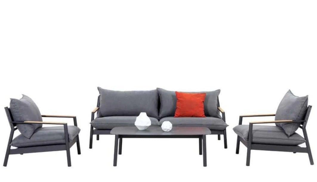 Merida Outdoor 4 Piece Patio Set