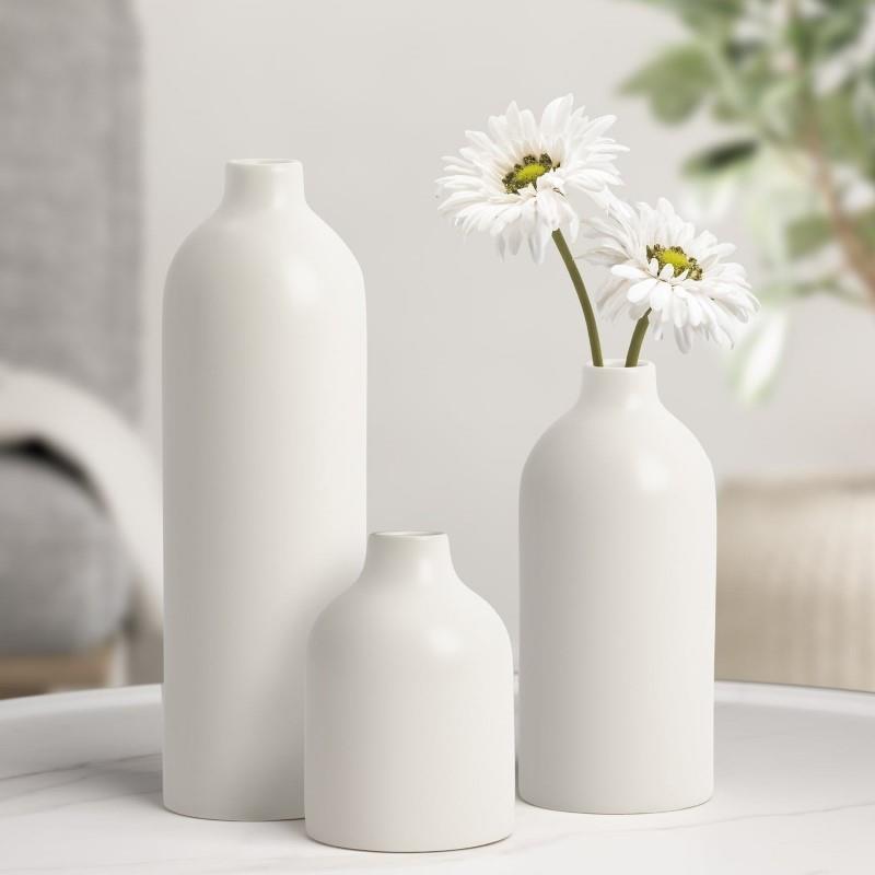 Komi White Ceramic Vase