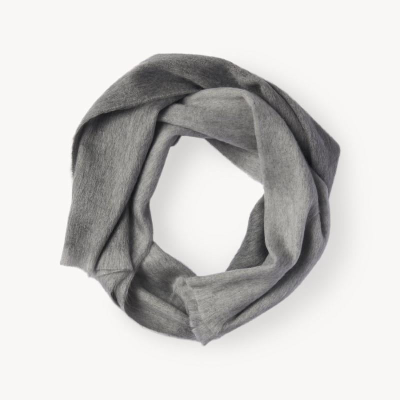 Pokoloko Alpaca Seamless Ombre Scarf, Grayscale