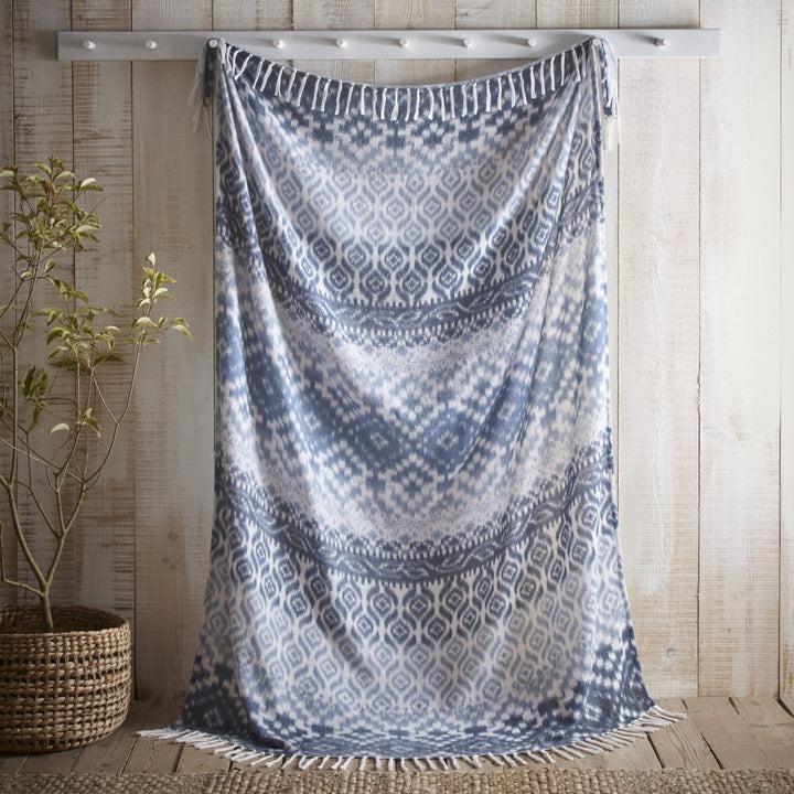 Sakari Blue Throw, 50&quot; x 70&quot;