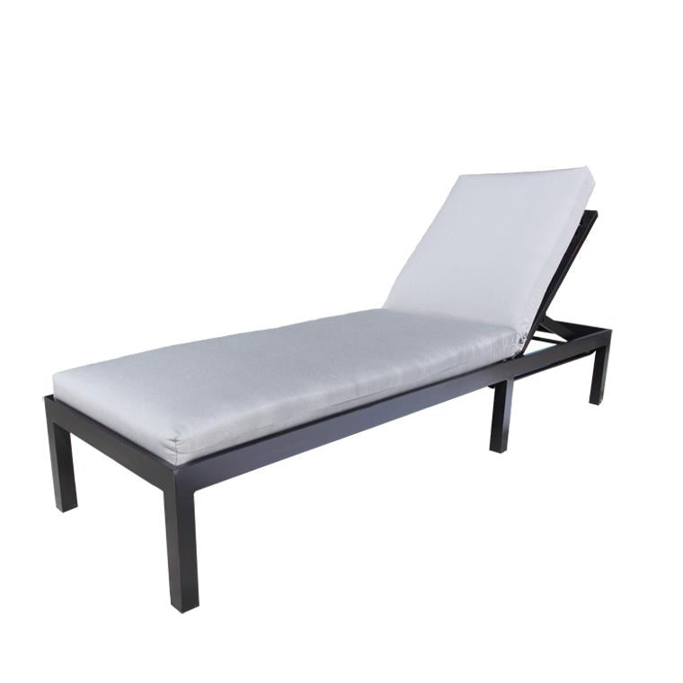 Oasis Outdoor Lounger