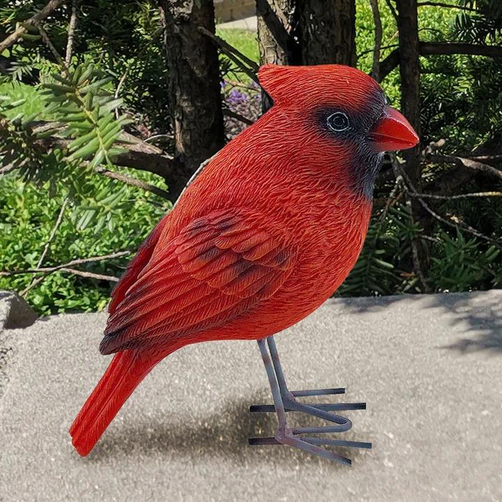 Male Cardinal Figurine 5"